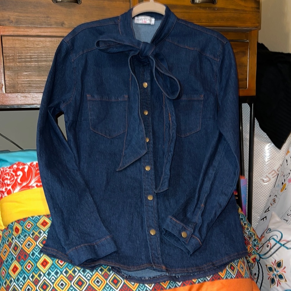 Denim, Bow Tie Neck, Snap Up Top, Great Thick Quality, Stretch, Long Sleeve